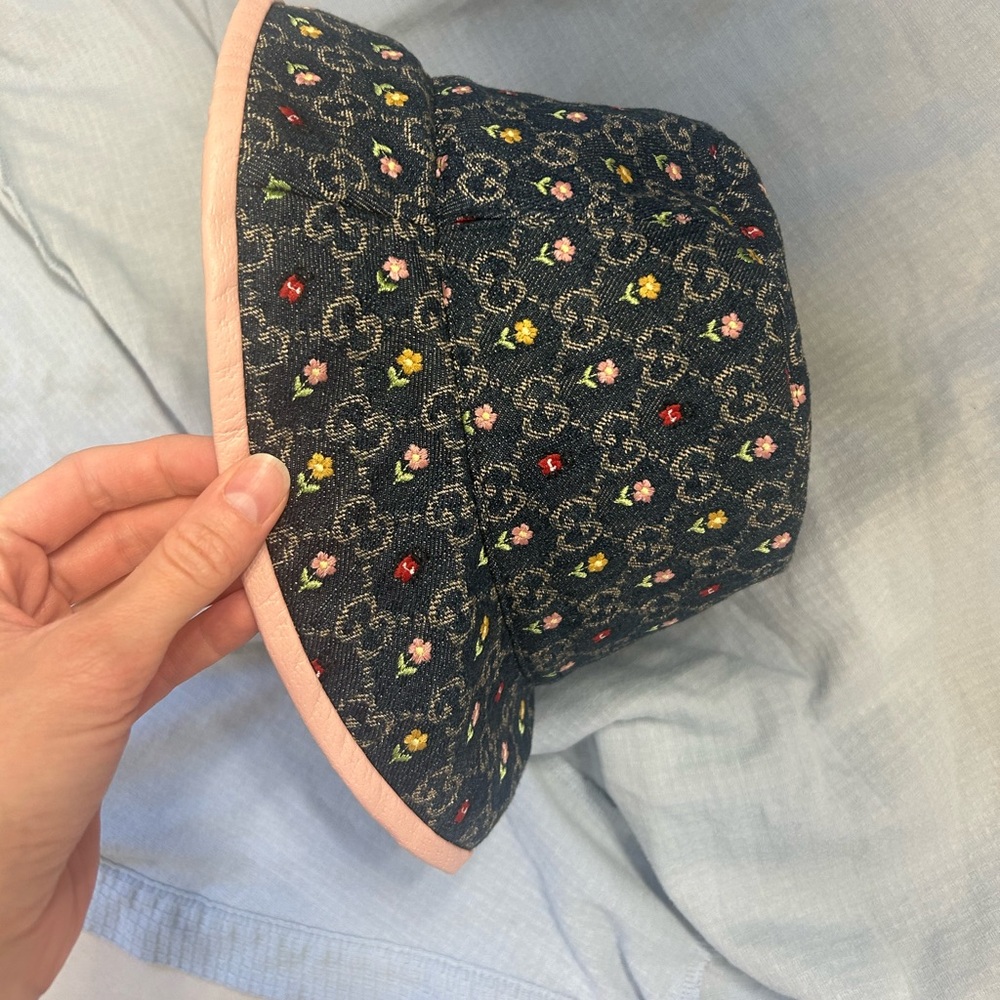GUCCI Denim Bucket Hat Flower Embroidery Size M (57 cm)